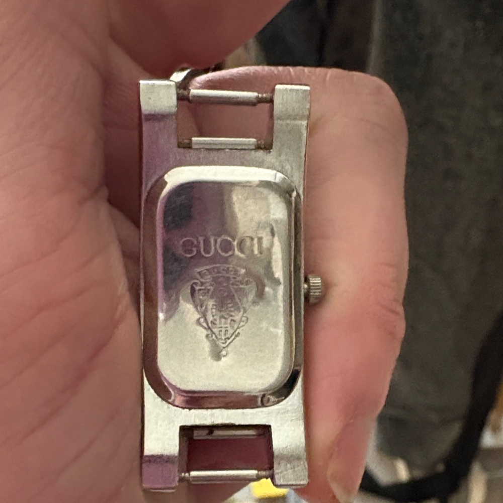 Gucci Silver Rectangular Watch No Band - image 5